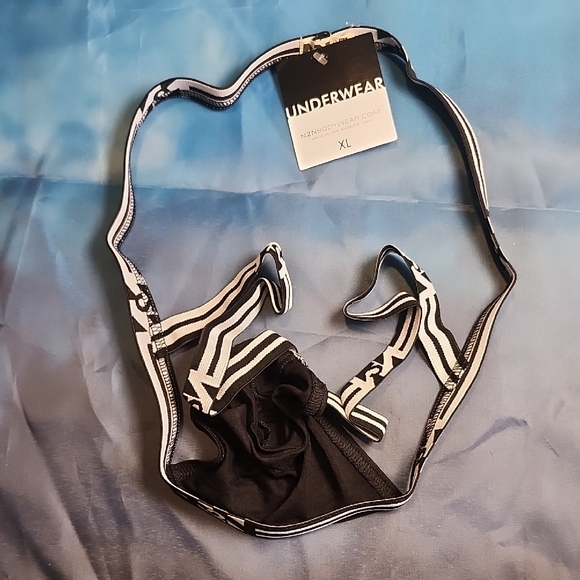 N2N UN80 Black and White Air Jock - Picture 2 of 6